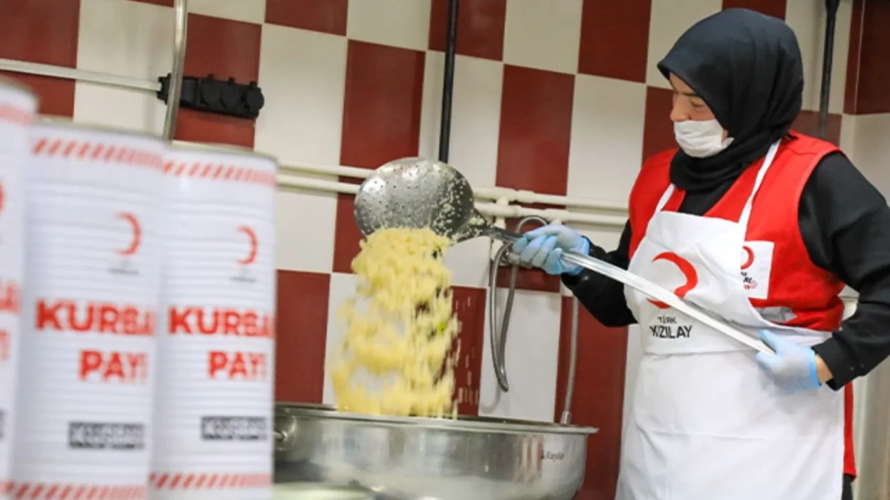 Kızılay’dan “81 İlde 81 Aşevi” seferberliği: Dayanışma sofraları tüm Türkiye’yi sarıyor