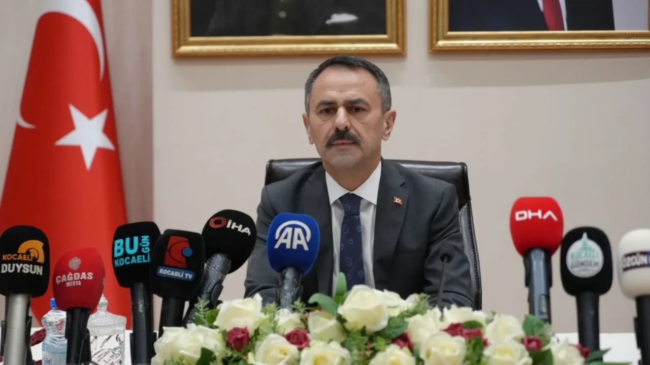 Derince Hastanesi’nde 3 blok yıkılıyor: Hizmet devam edecek