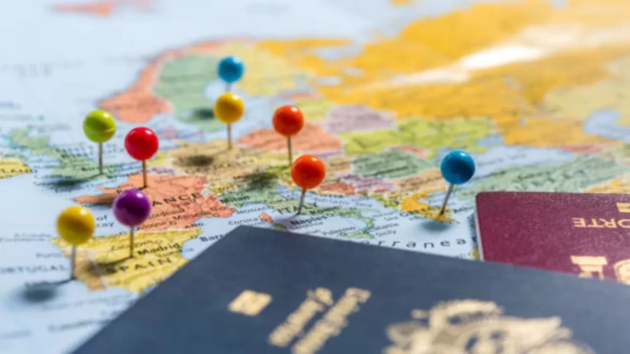 Türk vatandaşlarının vizesiz gidebileceği 61 ülke; Bavulunu toplayan bilet satın alıyor