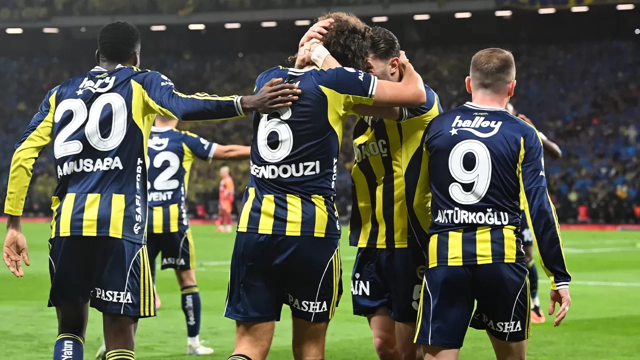Türkiye Kupası'nda Beyoğlu Yeni Çarşı-Fenerbahçe maçının ilk 11'leri belli oldu