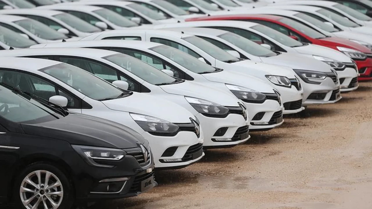 Otomotivde tüm zamanların rekoru: 2025’te satışlar 1,36 milyonu aştı