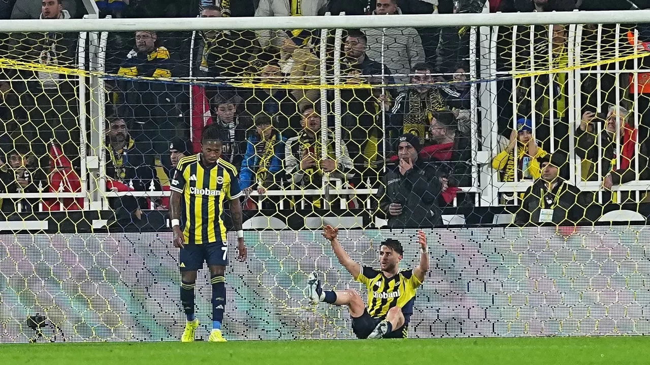 Fenerbahçe, İngiliz ekiplerine karşı 12. mağlubiyetini Aston Villa karşısında yaşadı