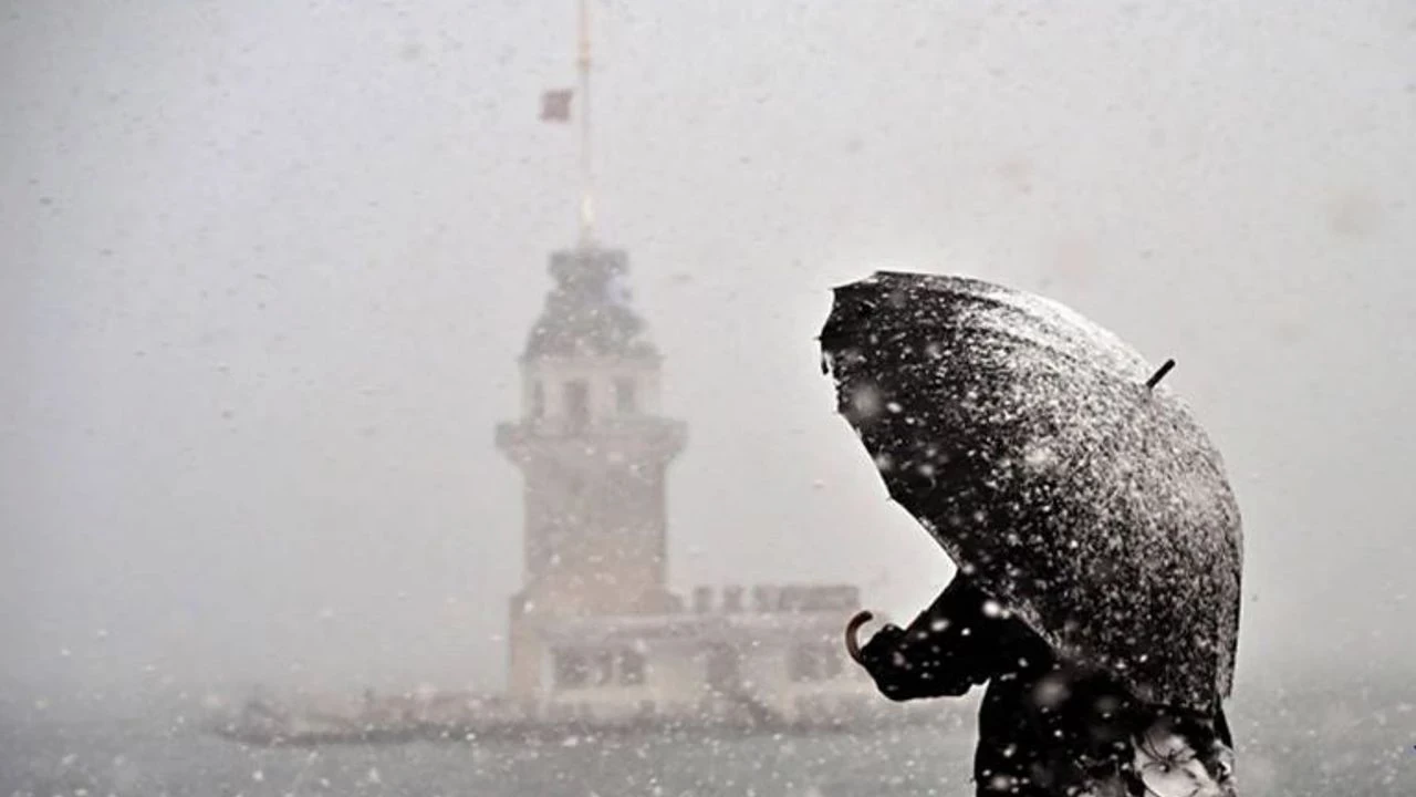 İstanbul’da gece saatlerinde kar ve don uyarısı: Buzlanmaya dikkat!