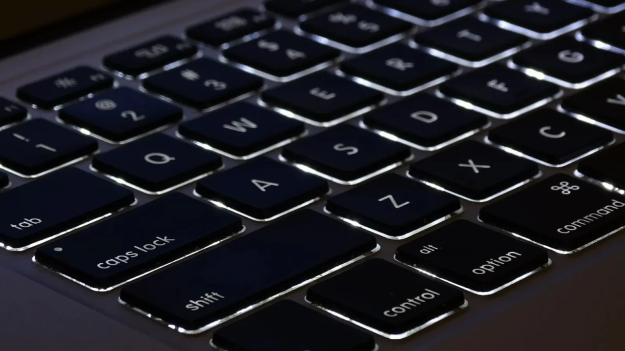 Farenizi kenara bırakın! Bilgisayar kullanımını 10 kat hızlandıran gizli klavye kısayolları