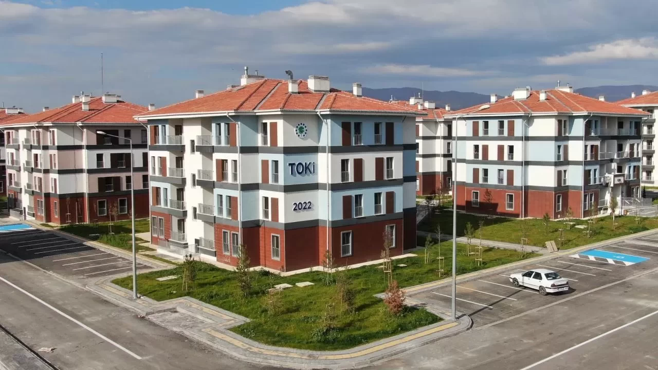 Batman'da Yüzyılın Konut Projesi ile yapılacak konutların hak sahipleri kurayla belirlendi