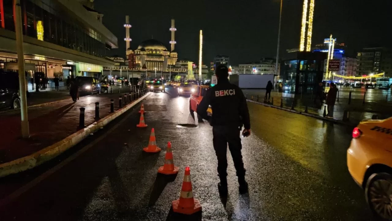 İstanbul’da “Huzur İstanbul” uygulaması: Taksim’de geniş güvenlik önlemi
