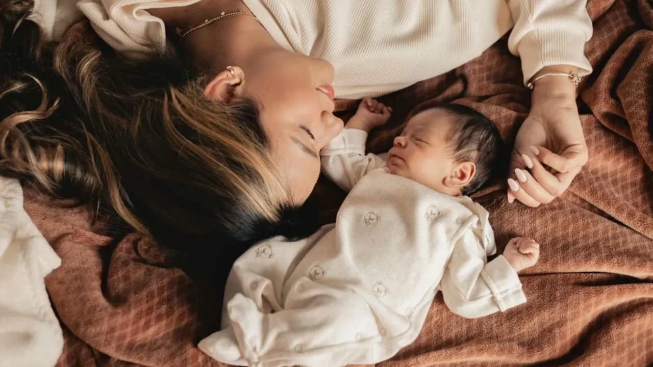 Emziren annelerin gizli silahı rezene! Bebeğin gaz sorununa ve uykusuzluğa doğal çözüm