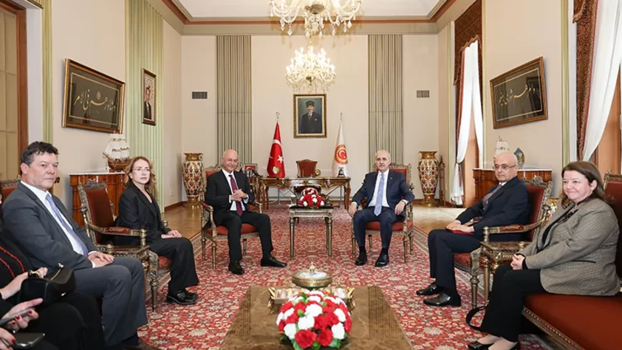 TBMM Başkanı Kurtulmuş: Suriyeli mülteciler meselesinde Türkiye büyük yük altında