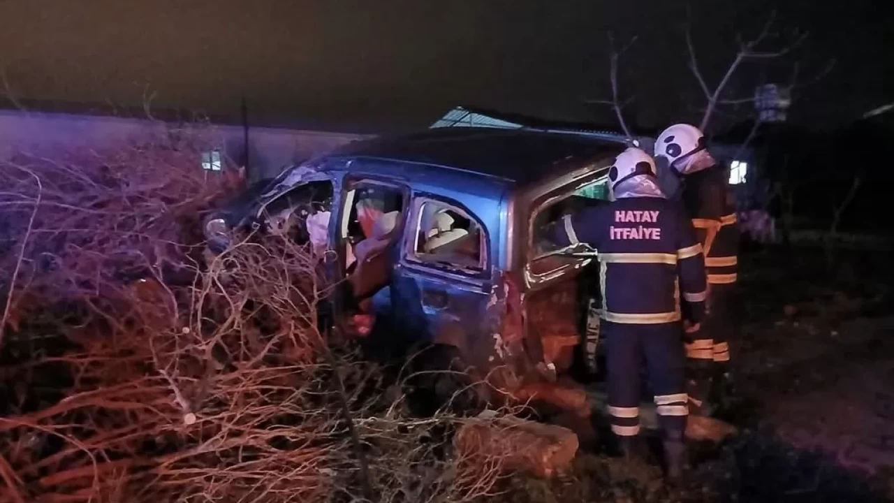 Trafik kazası Kırıkhan’da dehşet saçtı: 6 yaralı