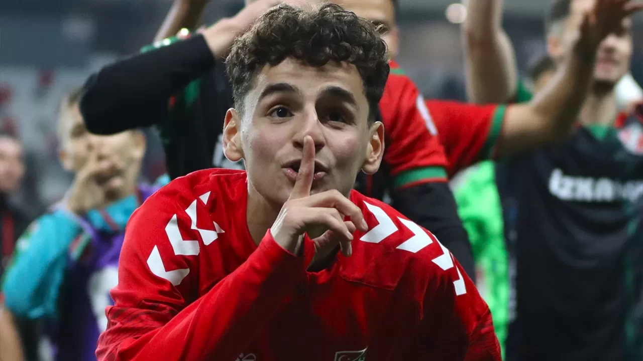 Karşıyaka'lı Adem Yeşilyurt Fenerbahçe’ye transfer olmaya yakın