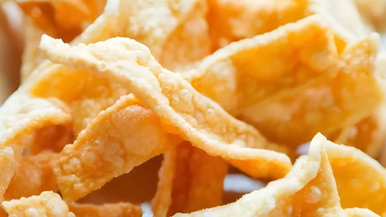 Artan pilavları sakın atmayın! Sosyal medyayı sallayan kıtır pirinç cipsi tarifi