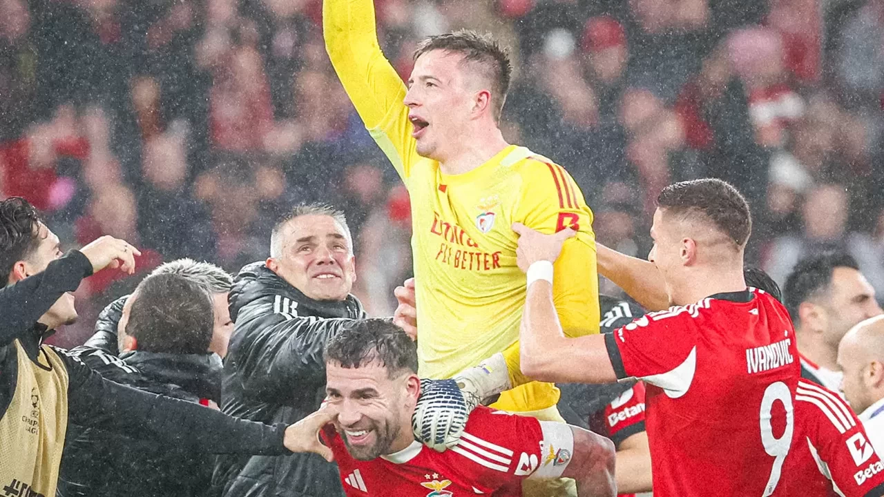 Jose Mourinho'nun ekibi Benfica, UEFA Şampiyonlar Ligi'nde mucizevi şekilde play-off biletini aldı