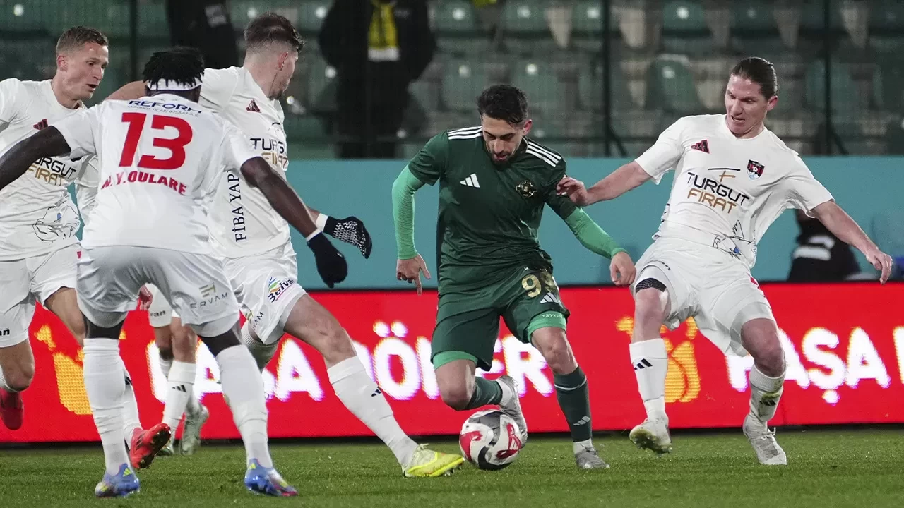 1. Lig'de Esenler Erokspor ile Vanspor FK puanları paylaştı