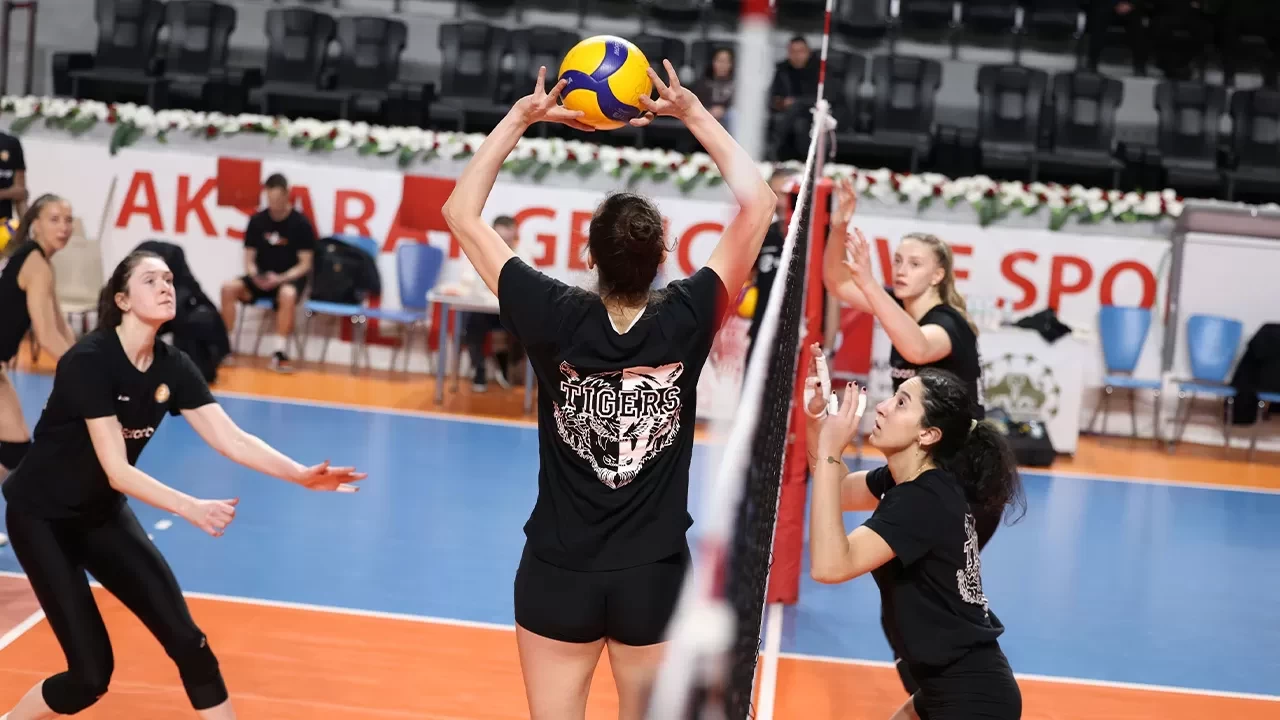 Eczacıbaşı Kadın Voleybol Takımı ikinci yarıya deplasmanda başlıyor