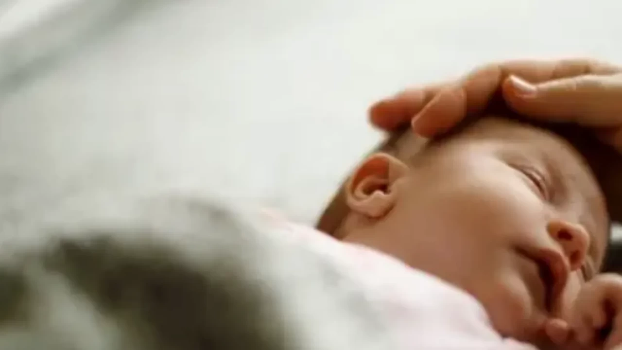 Gece üşüyen bebek nasıl anlaşılır?