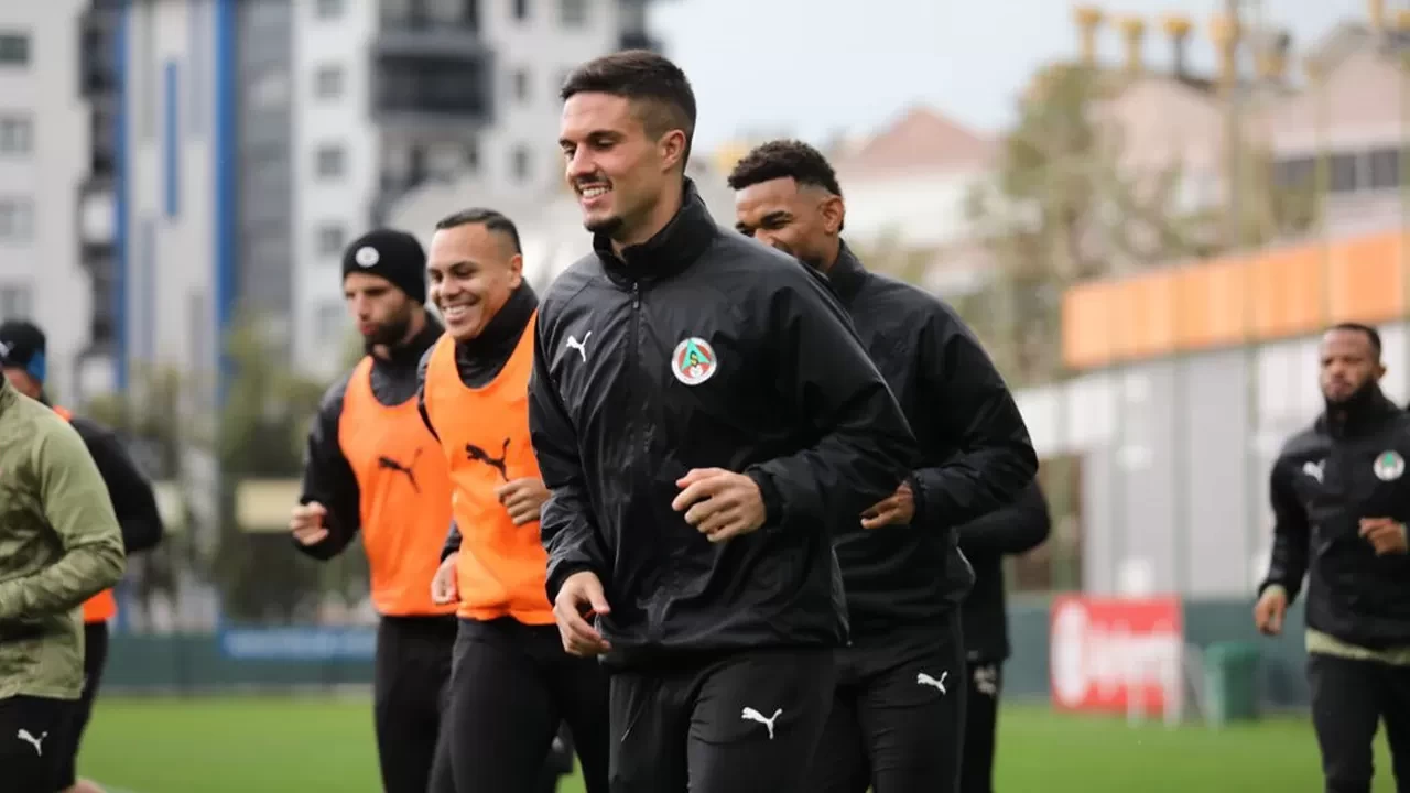 Alanyaspor, Süper Lig'deki Konyaspor maçı hazırlıklarını tamamladı
