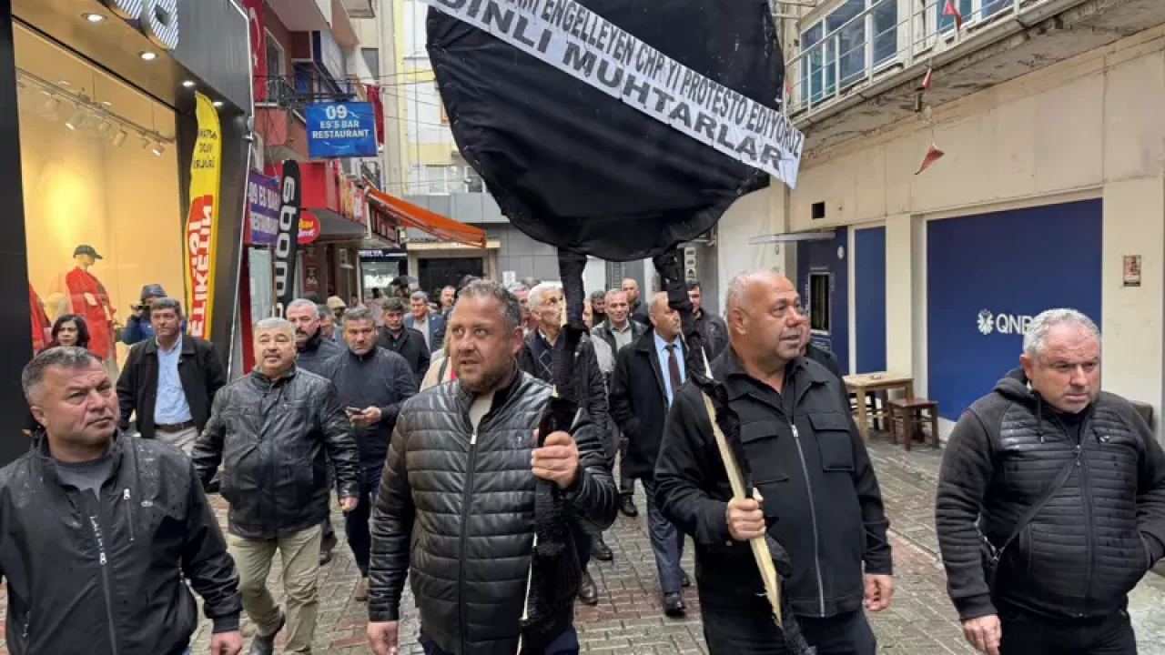 Aydın'da Muhtarlardan CHP'ye siyah çelenkli protesto: 1.5 milyarlık yatırım krizi!