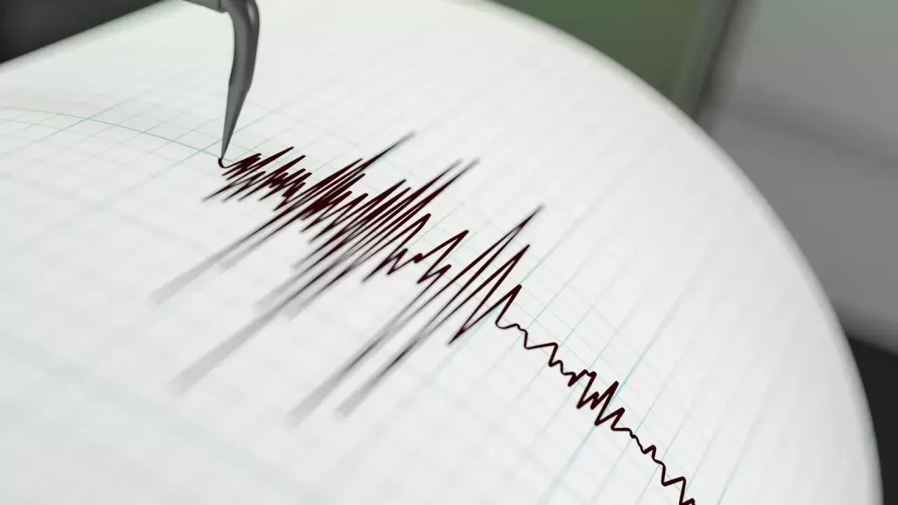 İran'da şiddetli deprem!