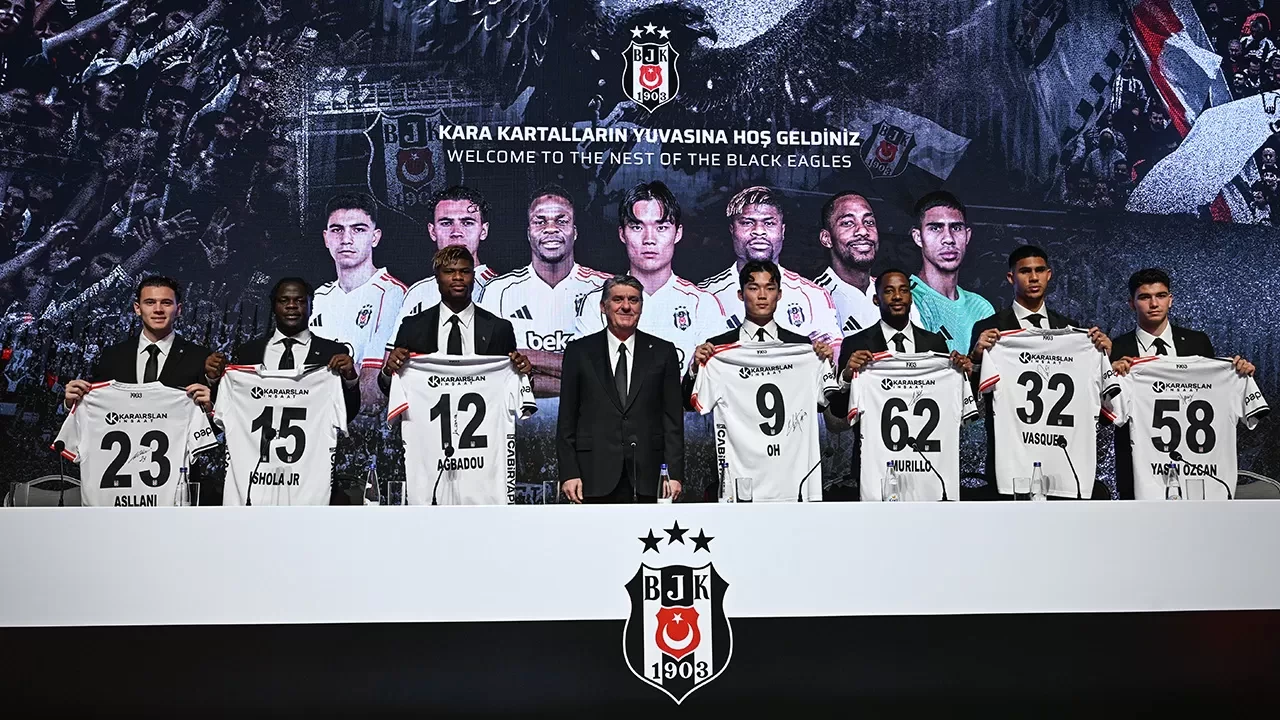 Beşiktaş’ta 7 transfer için imza töreni: Serdal Adalı’dan sert açıklamalar