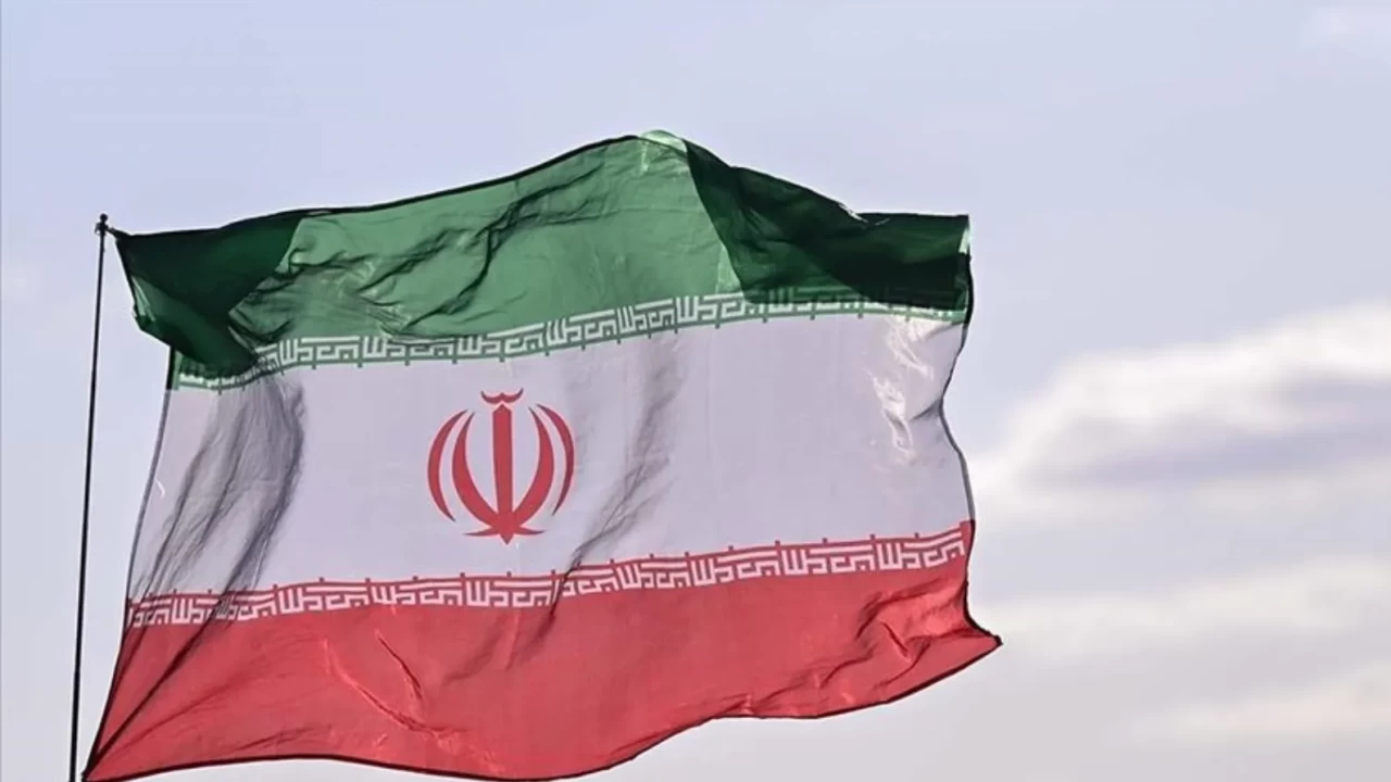 İran karıştı! Azer Mansuri ve ekibi gözaltına alındı