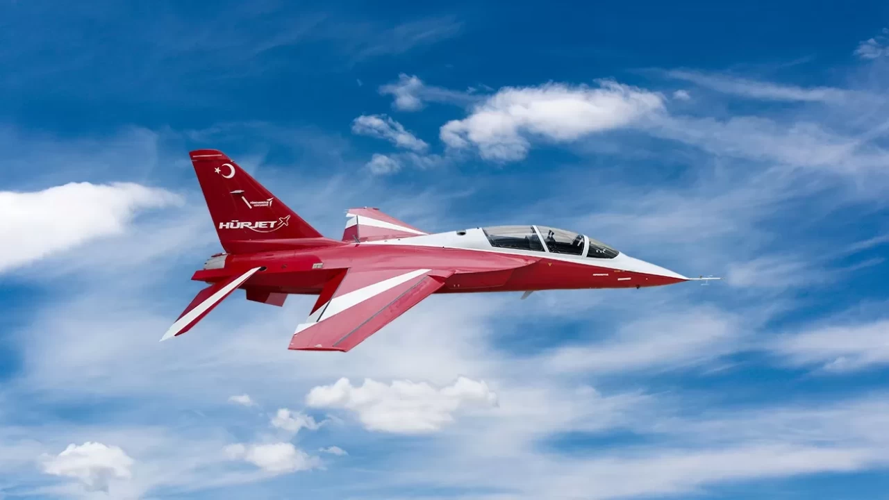 HÜRJET dünya sahnesinde yankı uyandırdı! İspanyol dergisi kapağına taşıdı: Sadece bir uçak değil