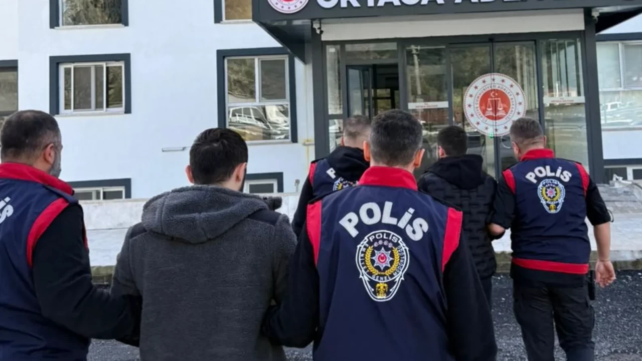 Muğla’da cinayet firarilerine  sahte kimlik  operasyonu: 21 yıl hapisleri vardı!