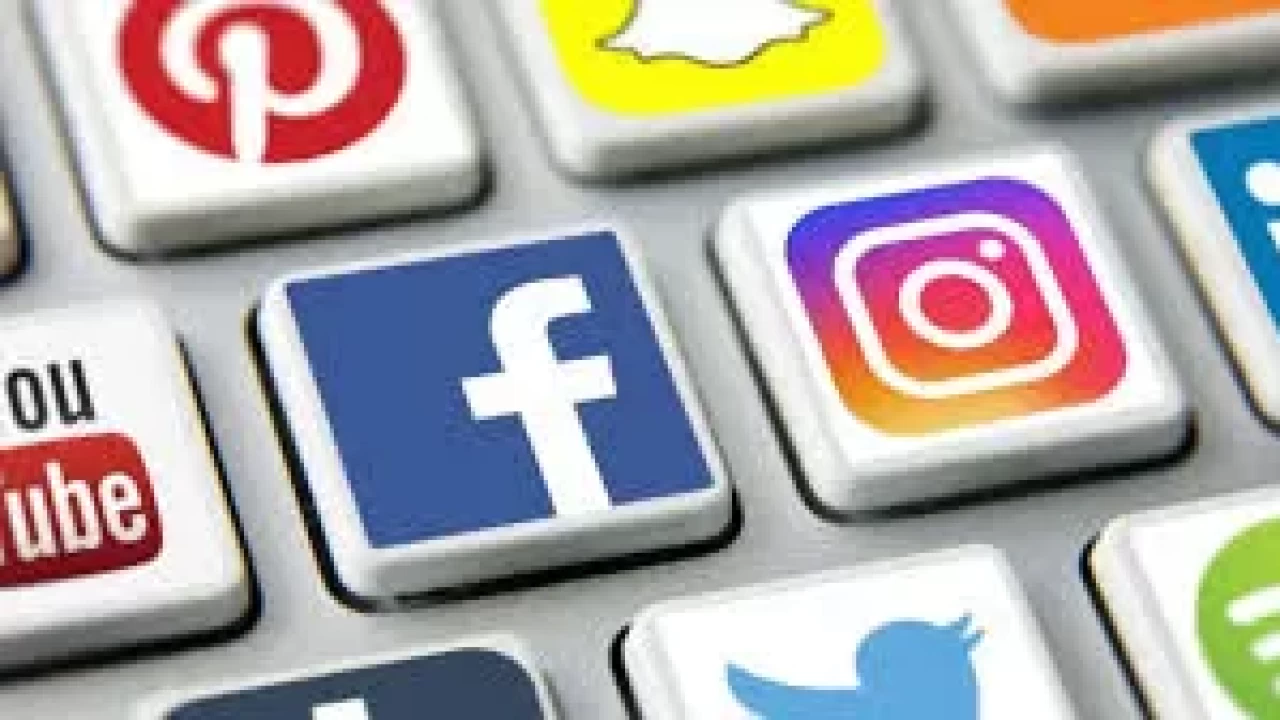 Tarihi dava başladı! Sosyal medya devlerine “bağımlılık” suçlaması