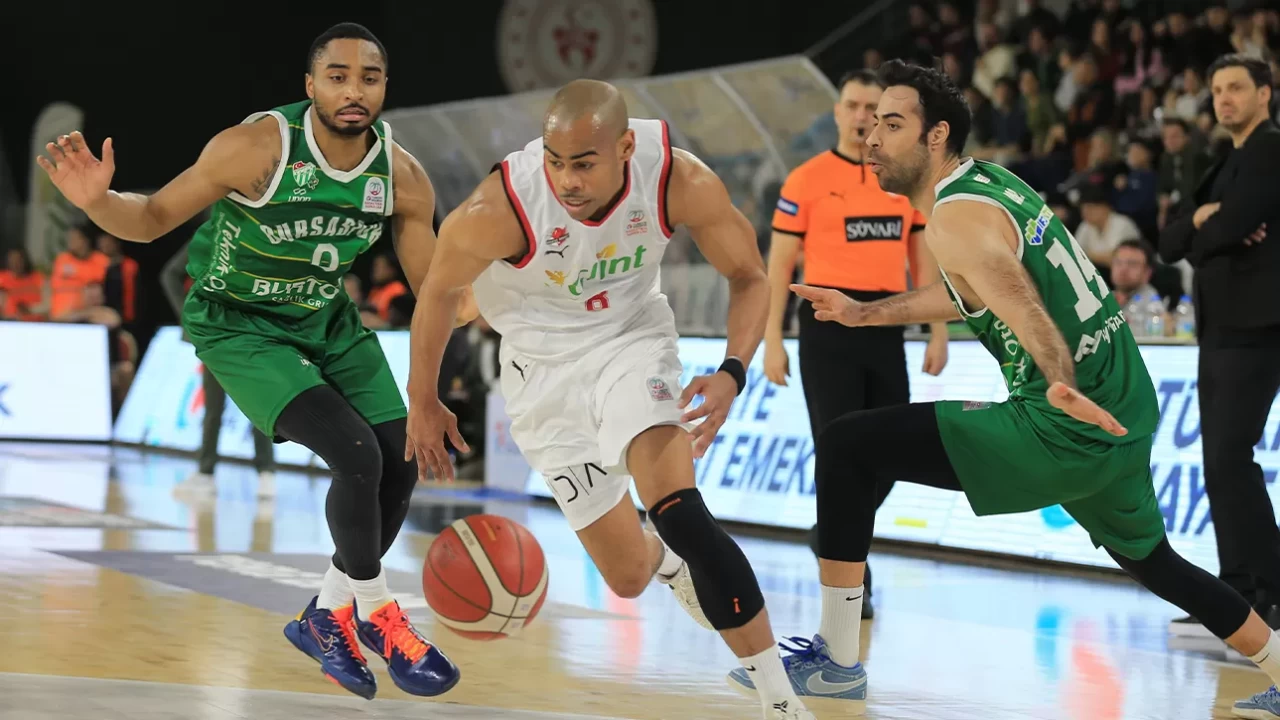 Manisa Basket evinde rahat kazandı | Maç Sonucu Manisa Basket 94-76 Bursaspor