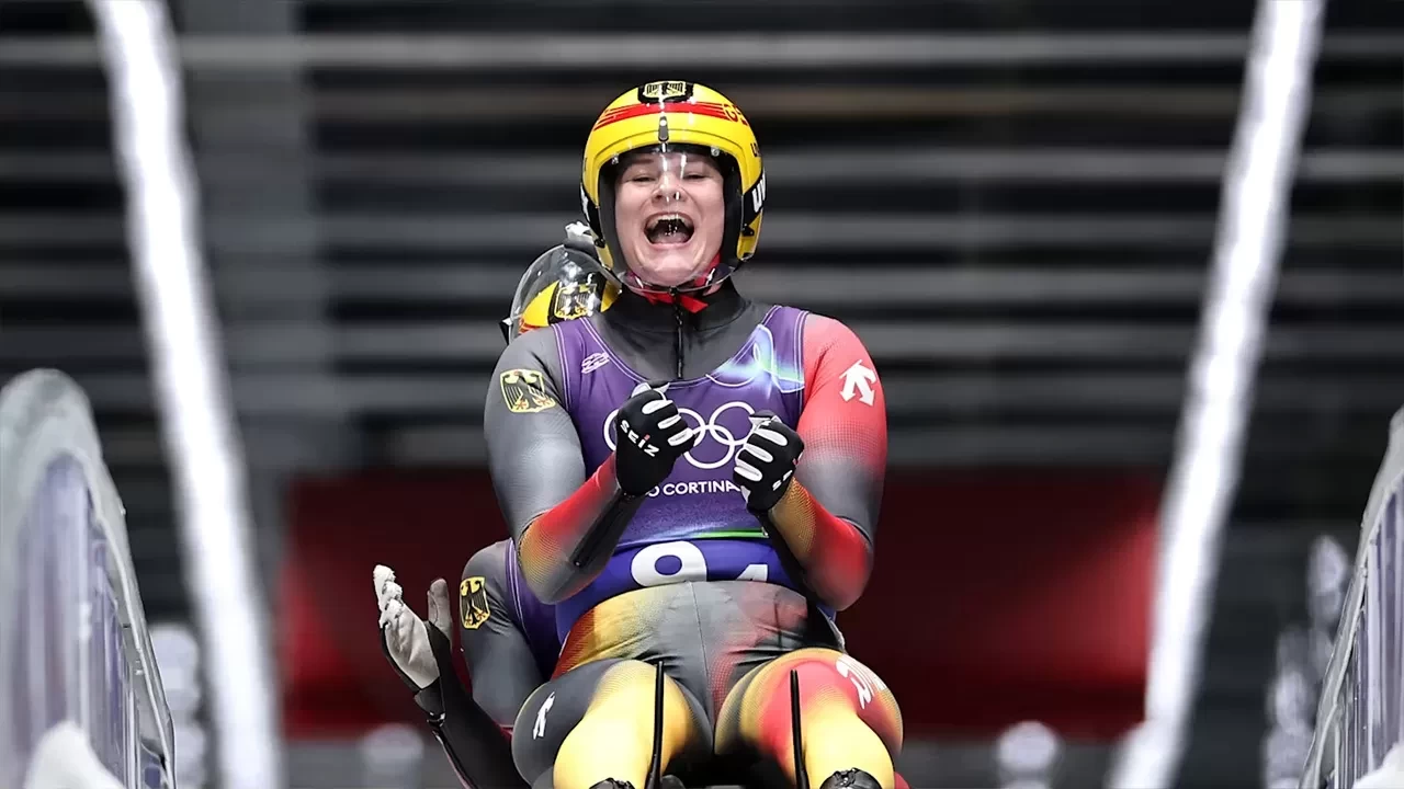 2026 Milano-Cortina Kış Olimpiyatları: Almanya kızak takım bayrakta altın madalya kazandı