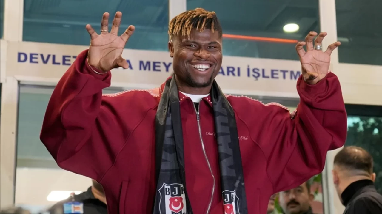 Savunmaya güçlü takviye! 18 milyon avroluk imza Beşiktaş’ı tarihe taşıdı