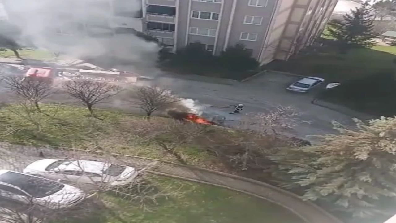 Tokat'ta korkutan olay! Park halindeki araç alev alev yandı