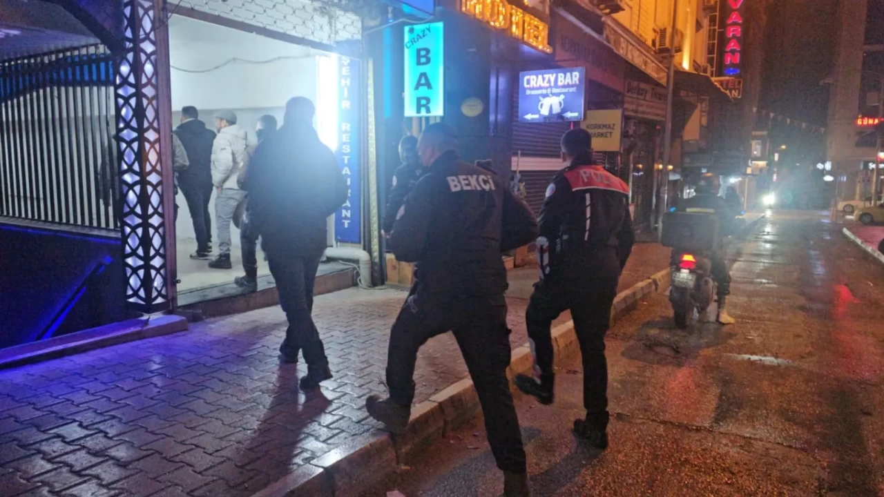 Elazığ’da asayiş uygulaması! Mekanlar ve araçlar tek tek kontrol edildi