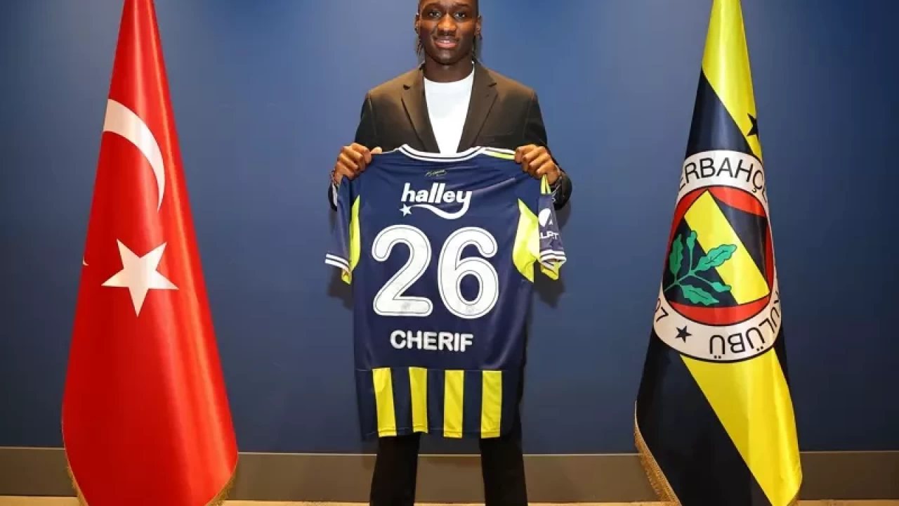 Sidiki Cherif Fenerbahçe tarihine geçti: Sarı-lacivertlilerin 6. Fransız futbolcusu