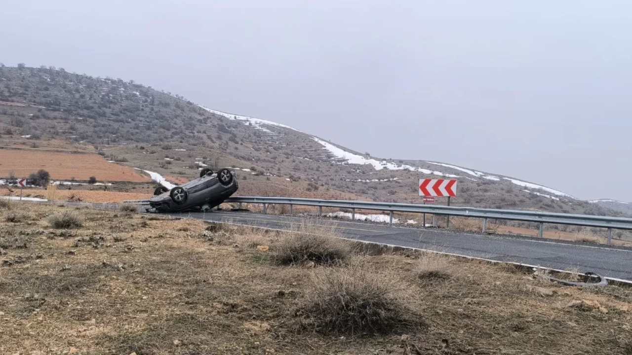 Batman'da korkutan kaza! Otomobil takla attı