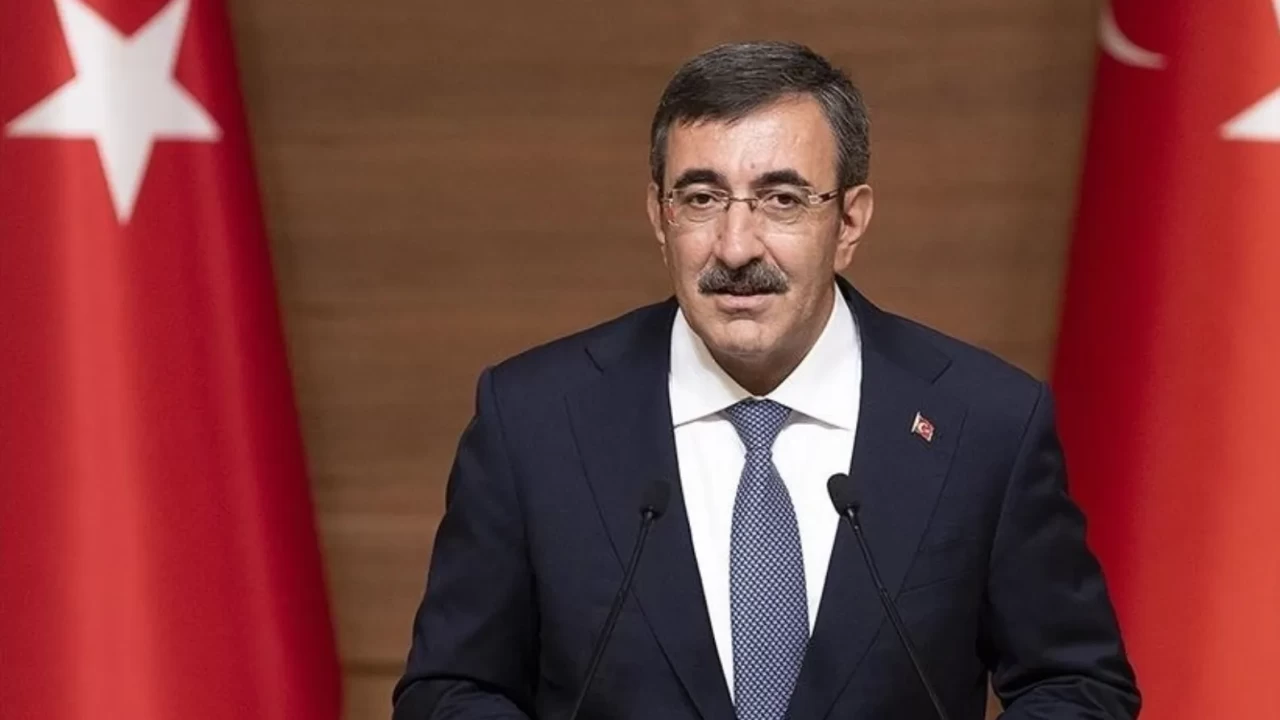 Cumhurbaşkanı Yardımcısı Cevdet Yılmaz: Teknolojik dönüşümle gelişmişler ligine çıkacağız