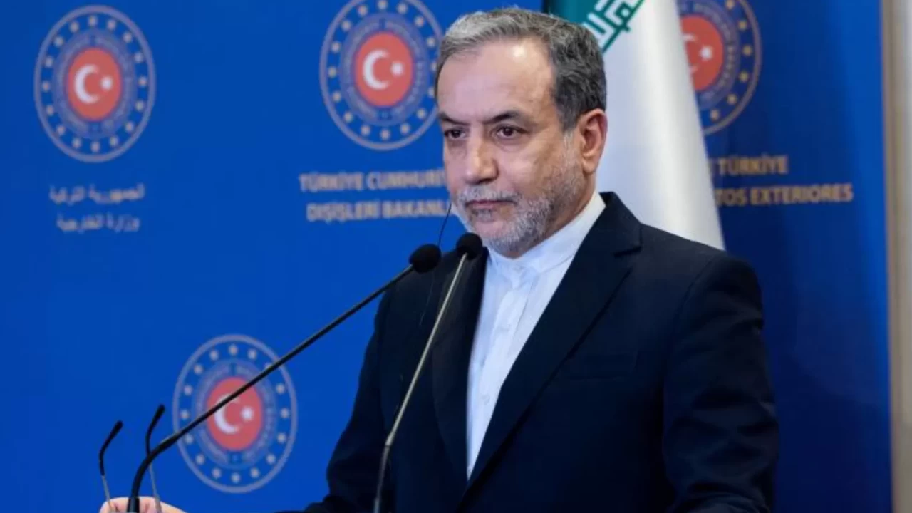 İran’dan ABD’ye mesaj: 'Uranyum zenginleştirme hakkımızdan vazgeçmeyiz'