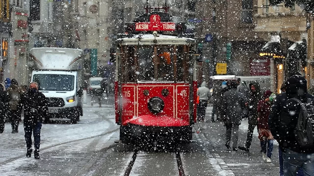 Meteoroloji tarih vererek il il uyardı! Hava sıcaklıkları daha da düşecek, kar yolda... (1 Şubat hava durumu)