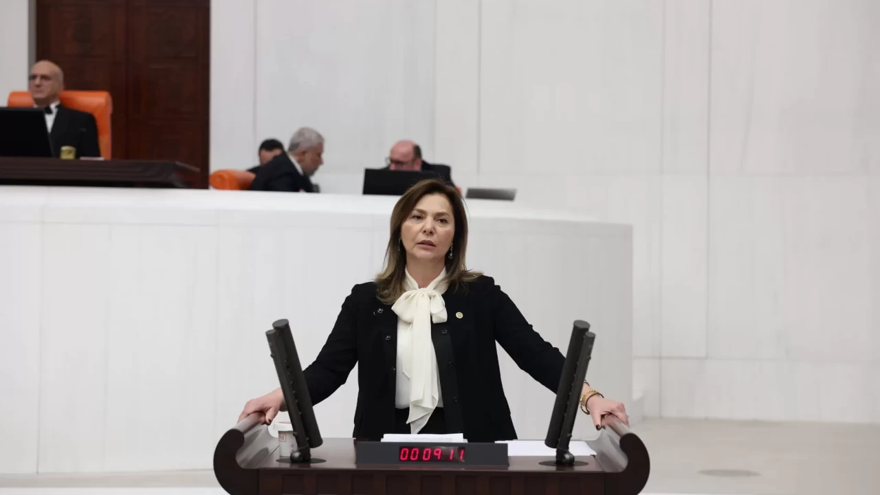 MHP’li Ersoy: Asrın felaketi sonrası güvenli şehir ve dayanışma önceliğimiz