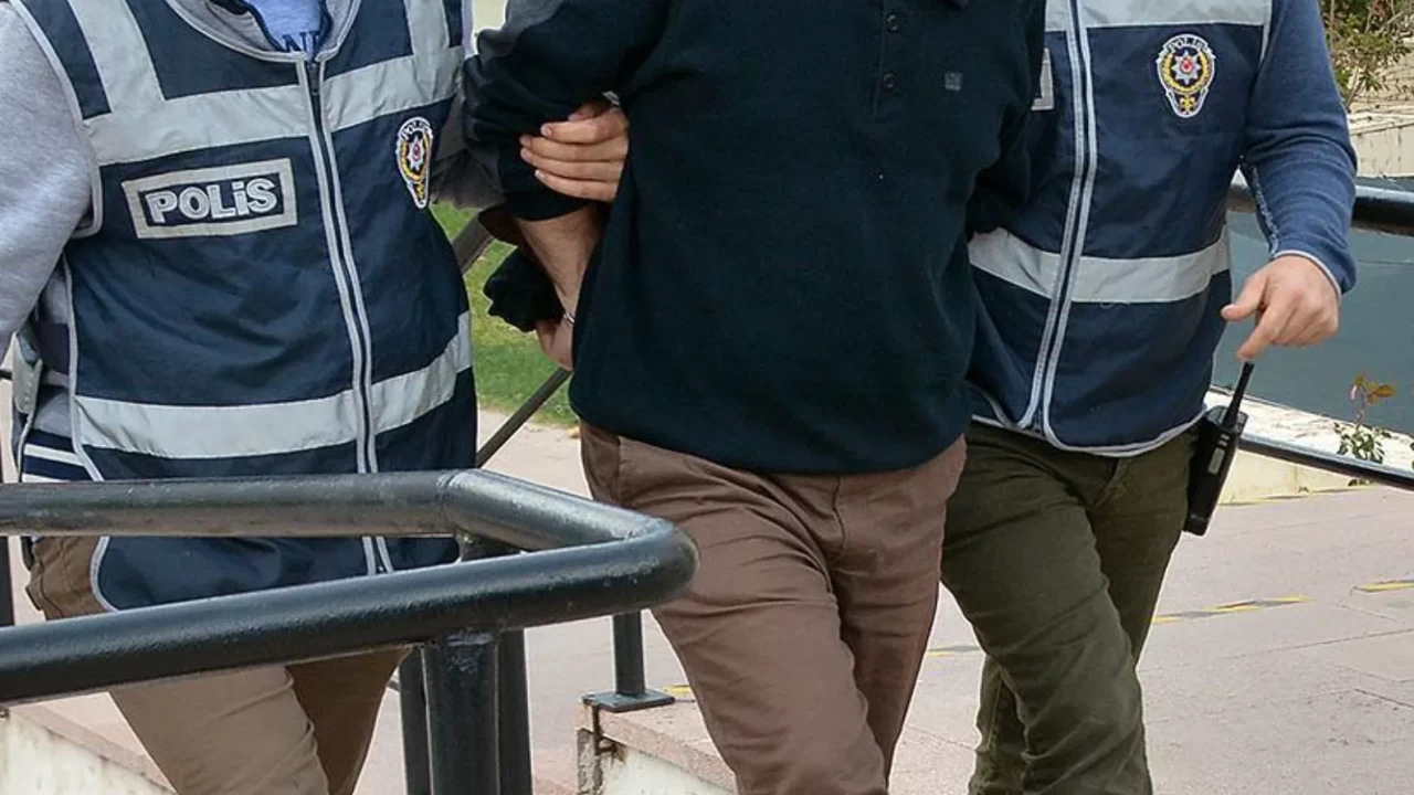Balıkesir'de 36 yıl hapisle aranan firari hükümlü operasyonla yakalandı!
