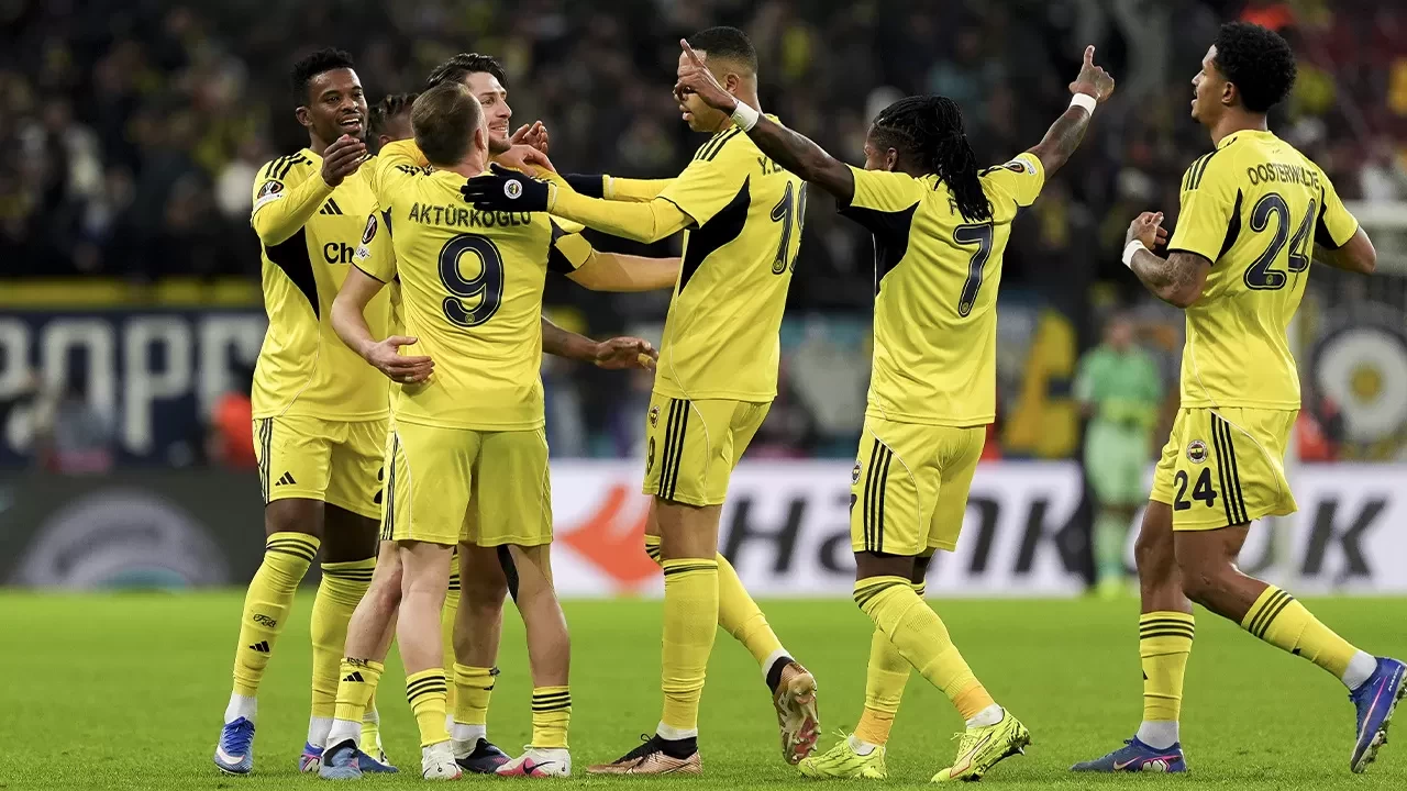 Türkiye Kupası'nda Fenerbahçe-Erzurumspor FK maçının ilk 11'leri belli oldu