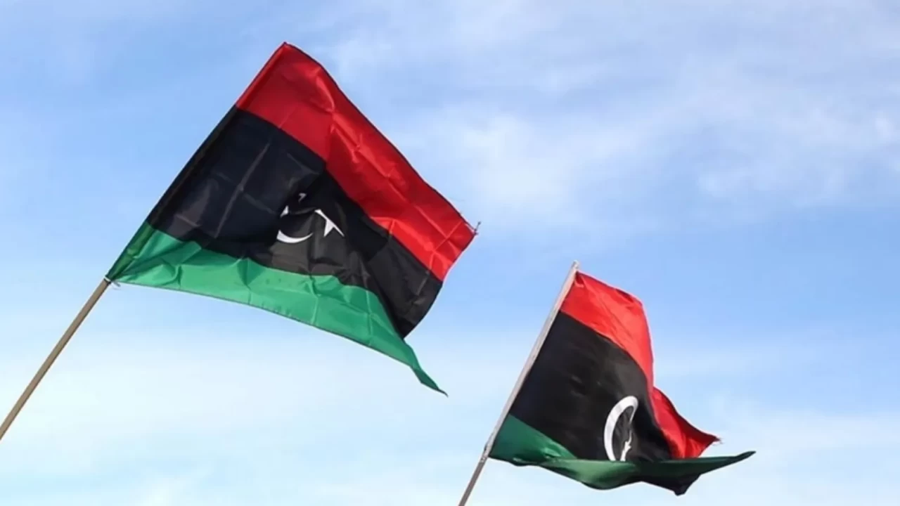 Havada dehşet: Ambulans helikopteri düştü, 3 can kaybı!