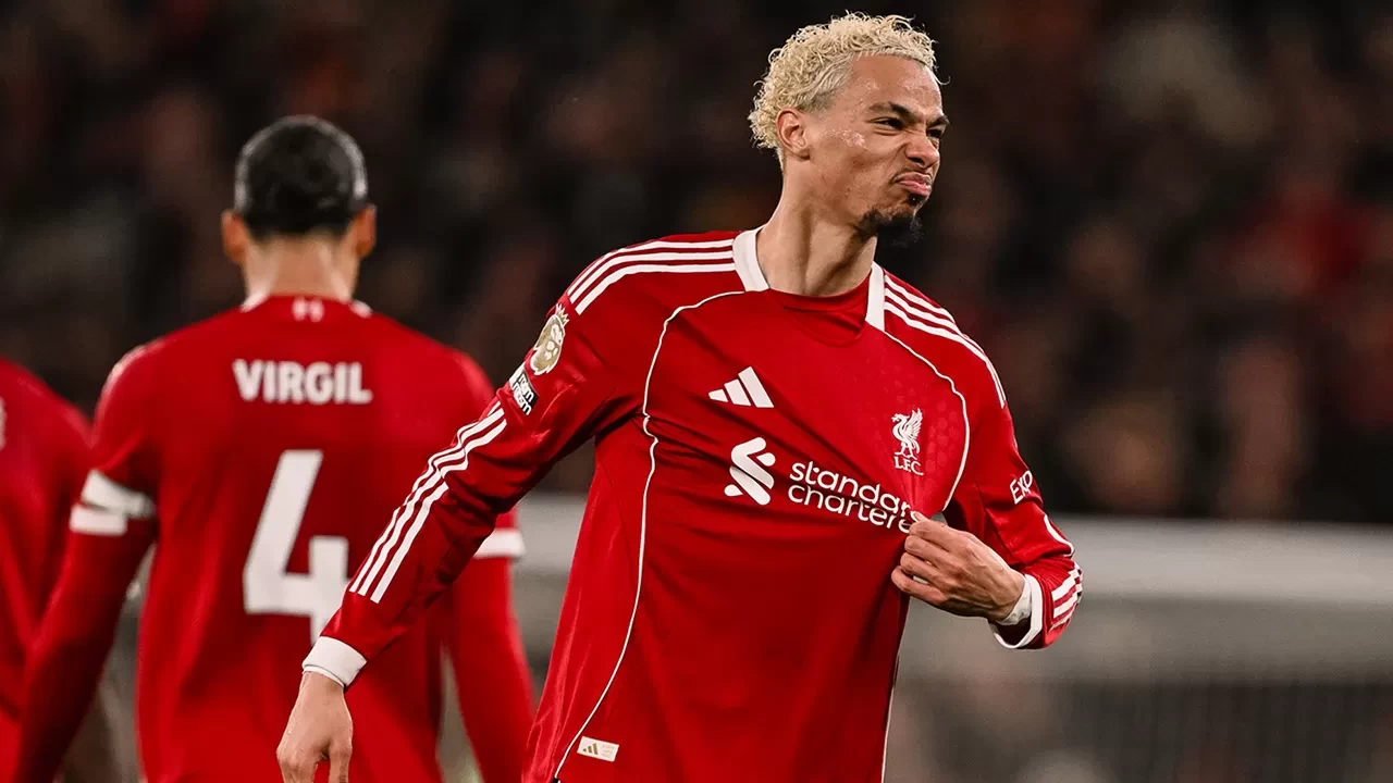 Premier Lig'de Liverpool, Newcastle United'ı evinde 4 golle geçti