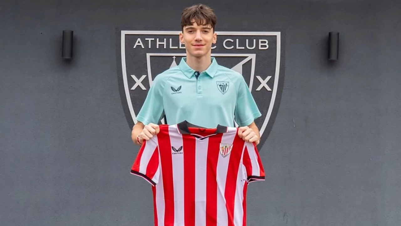 Athletic Bilbao’nın ilk Türk futbolcusu oldu: Efe Korkut imzayı attı