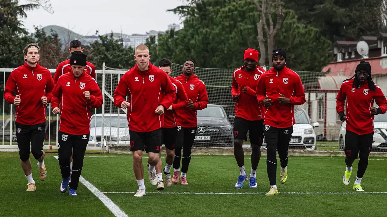 Samsunspor, UEFA Konferans Ligi'ndeki Rayo Vallecano maçı hazırlıklarına başladı