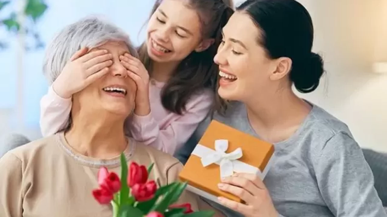 2026 Anneler Günü ne zaman? Hangi gün kutlanacak?