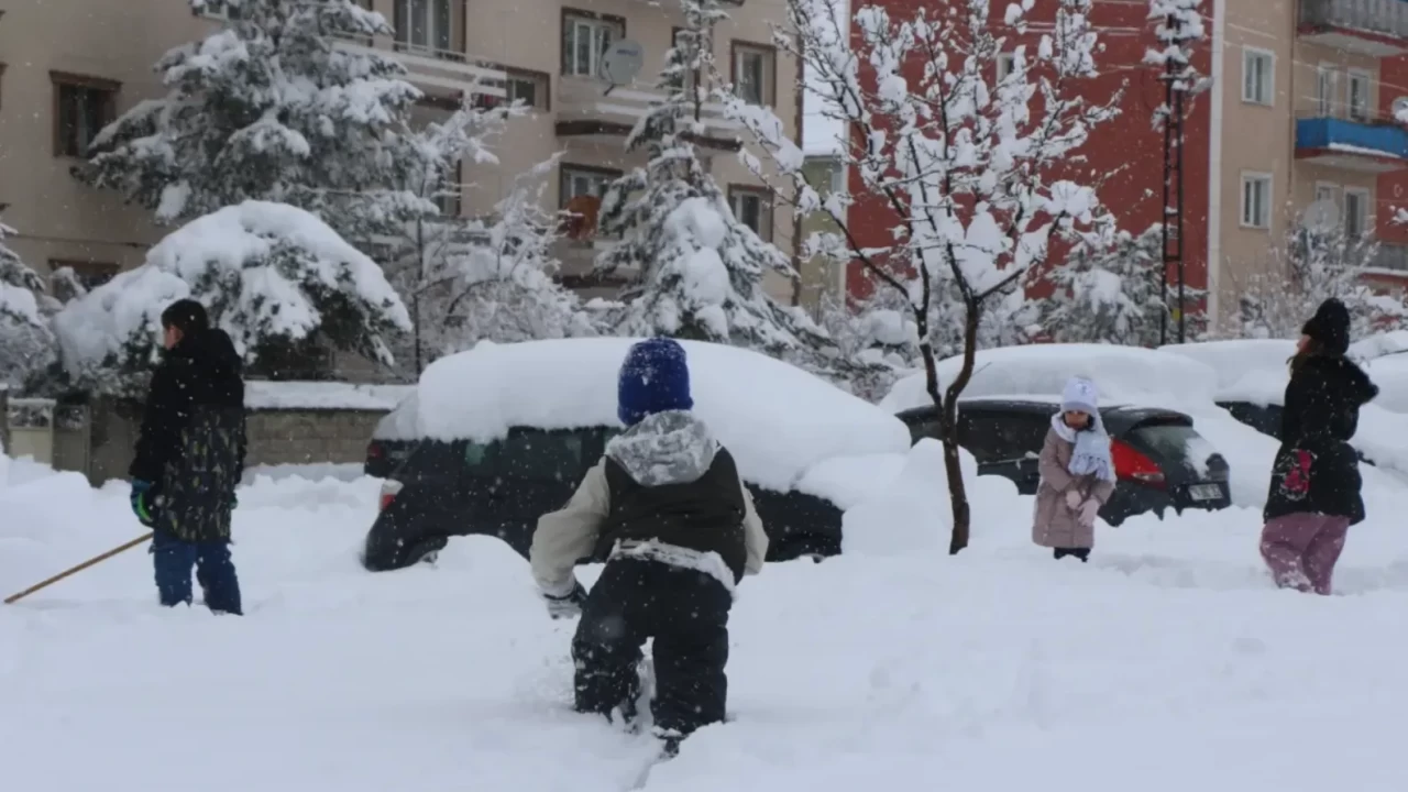 Valilik duyurdu! Ordu'nun bazı ilçelerinde eğitime ara verildi
