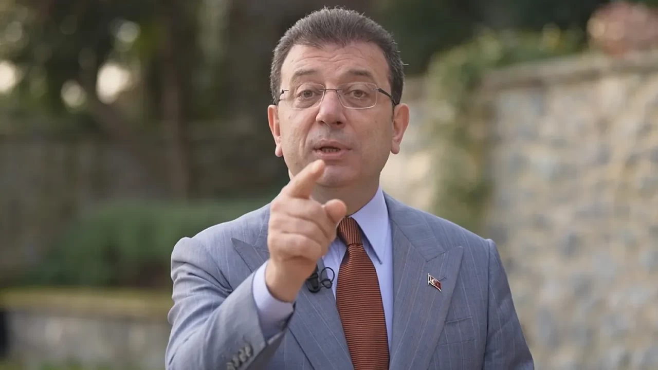 Ekrem İmamoğlu, mahkeme başkanını çileden çıkardı: İki gündür sizi yargılayamıyorum, burası sizin rahat rahat gezeceğiniz yer değil!