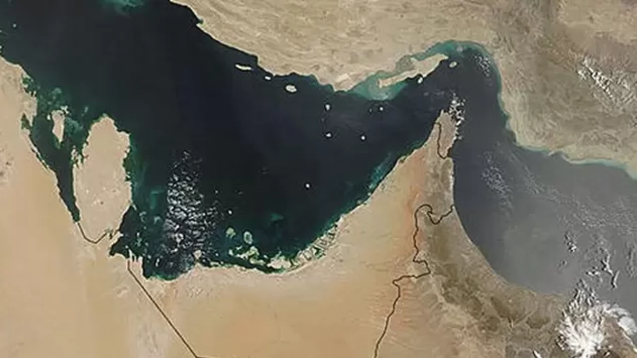 Hürmüz Boğazı kilitlendi: Asya enerji krizine karşı alarmda!