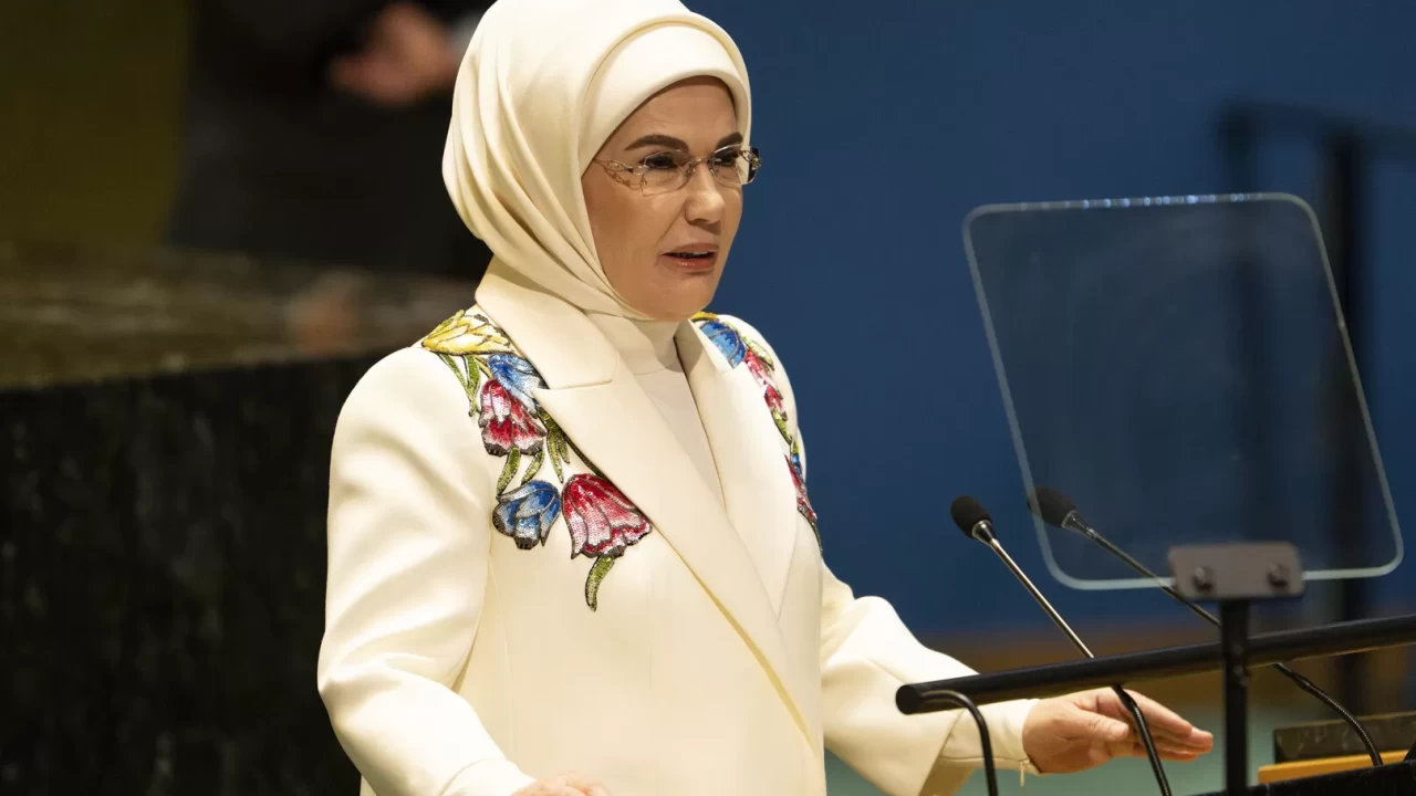 Emine Erdoğan'ın liderliğinde Türkiye, Sıfır Atık Projesi ile 90 milyon ton atığı ekonomiye kazandırdı!