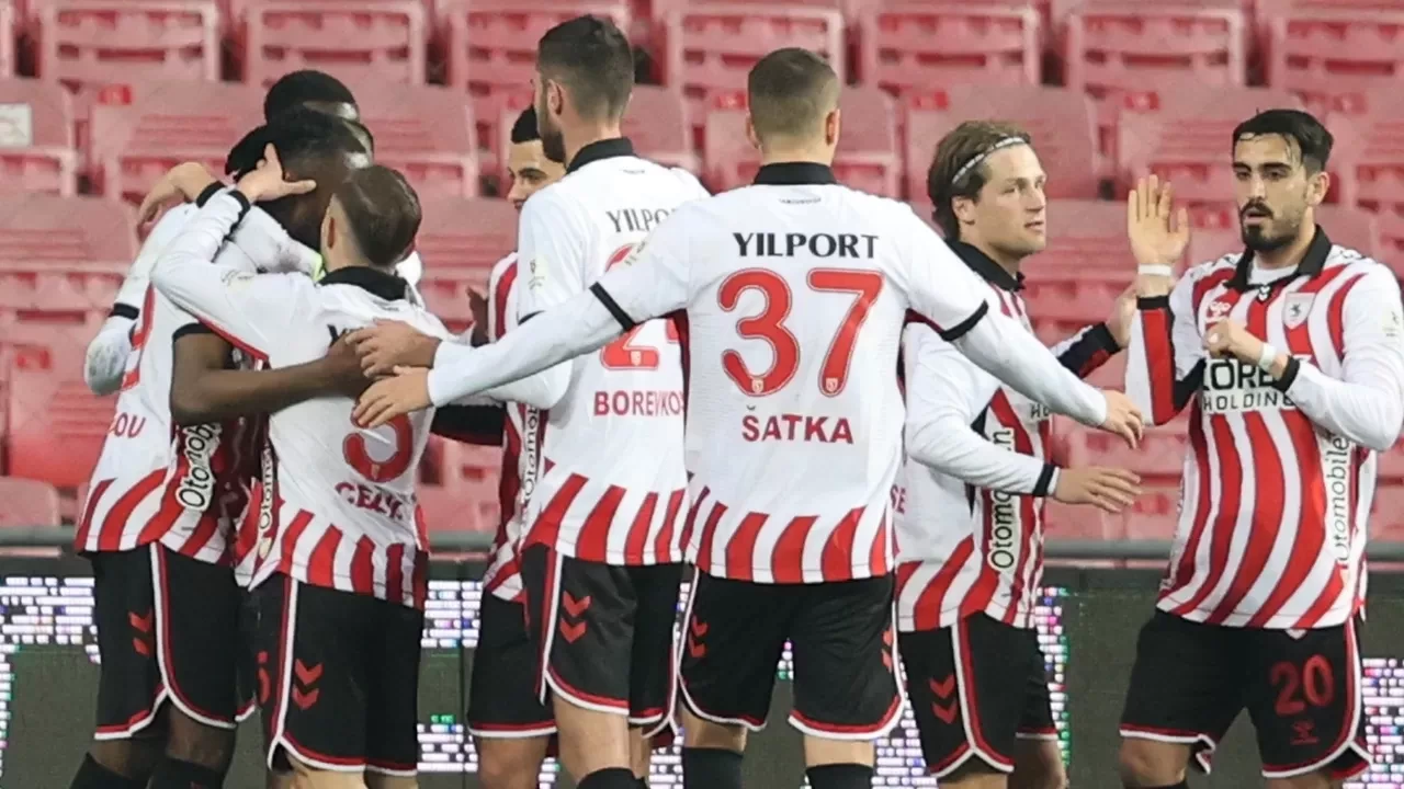 Samsunspor, galibiyet hasretine Kayserispor karşısında son verdi | Samsunspor 2-1 Kayserispor